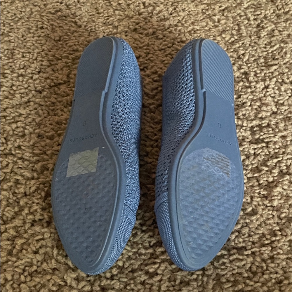 New in Box AEROSOLES Women's Textured Blue Loafers size 8 - Picture 3 of 5